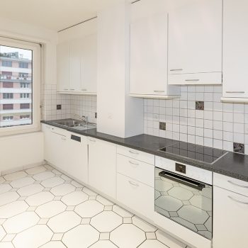 Av. de Rumine 9-11, 1005 Lausanne